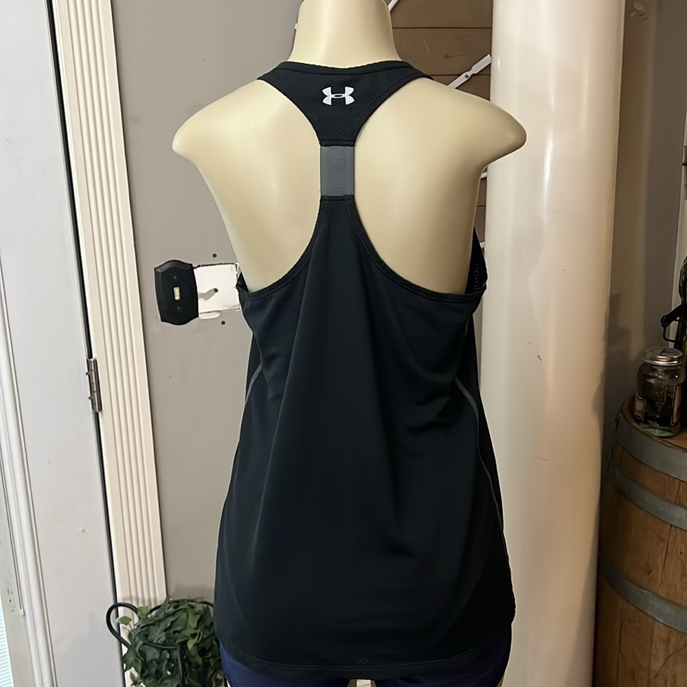 Under Armour - Picture 3 of 3